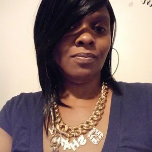 Meet your Posher, Sharon